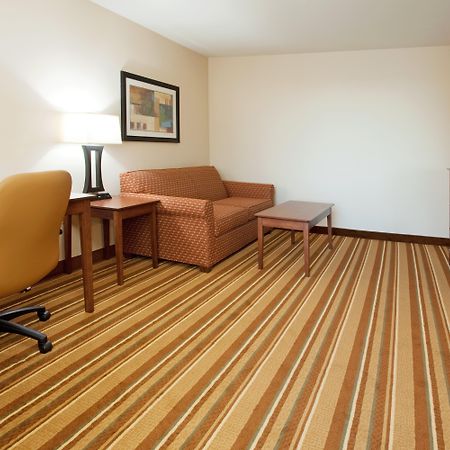 Holiday Inn Express And Suites Los Alamos Entrada Park By Ihg Інтер'єр фото